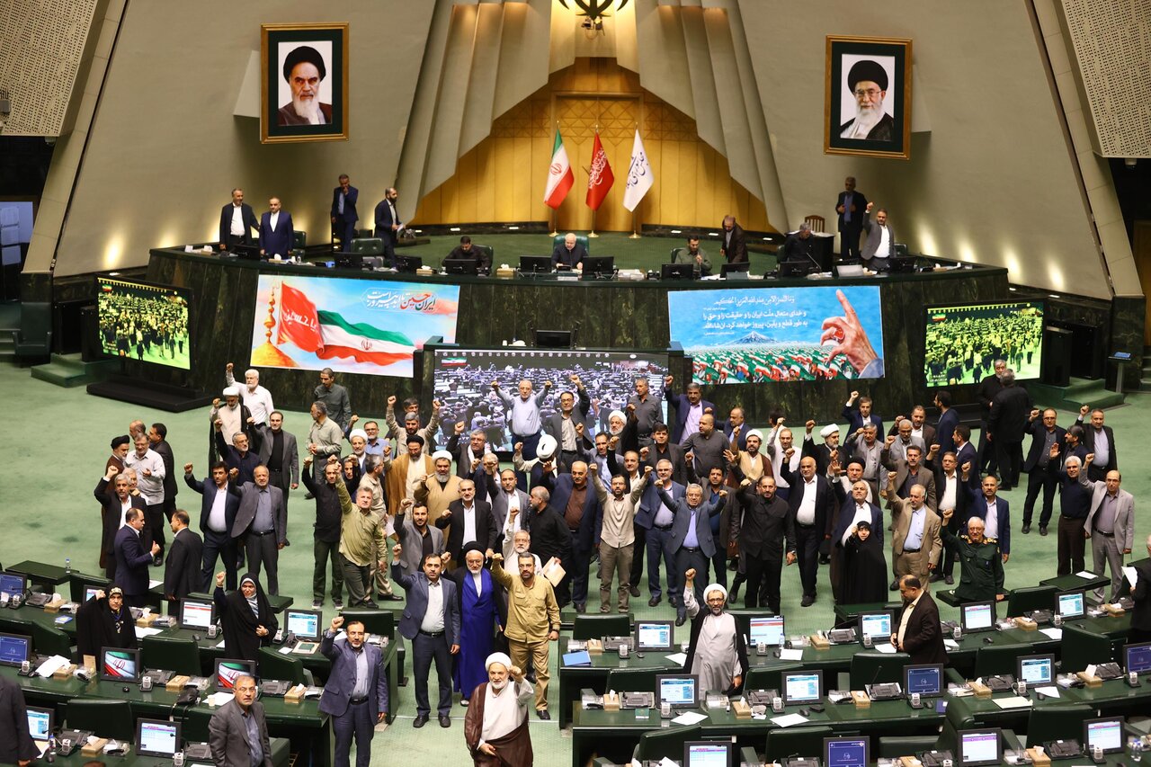 جلسه علنی چهارم تیر ماه مجلس