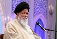 علم الهدی:آمریکا می‌خواهد با ایجاد تنش‌های داخلی انقلاب را براندازی کند