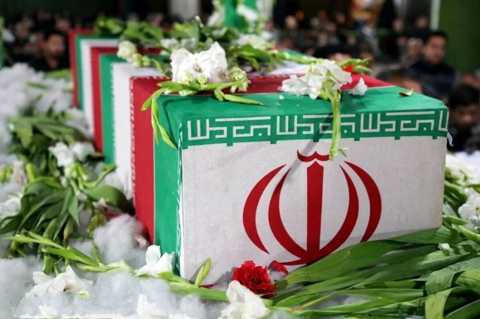 تشییع 6 شهید مدافع وطن تا حرم سیدالکریم (ع)