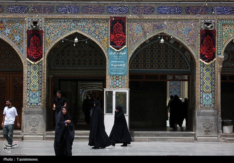 حرم حضرت معصومه(س) سیاهپوش عزای اباعبدالله(ع) شد