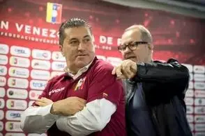 یک مربی پرتغالی گزینه نیمکت پرسپولیس شد