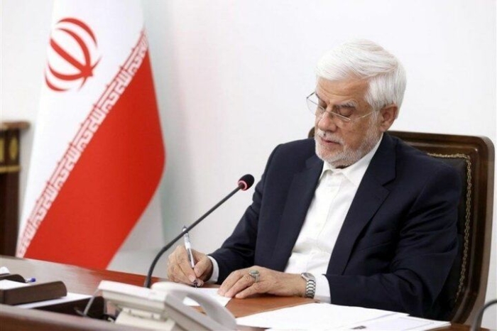 هشدار عارف به محتکرین؛ انبارهای مملو از کالا را باز می‌کنیم