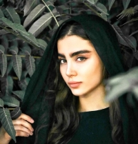 چهره نچرال بازیگر پایتخت جلب توجه کرد