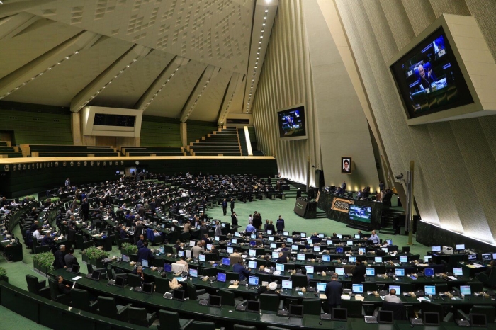 تکلیف دولت برای ارائه اقدامات حمایتی درمانی و بهداشتی به ایرانیان خارج