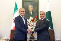 استقبال زرداری از رییس جمهور ایران در کاخ ریاست جمهوری پاکستان