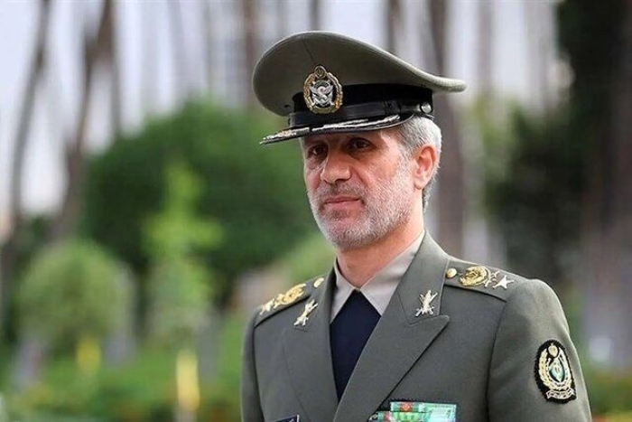 پیام امیر سرلشکر حاتمی به علی لاریجانی