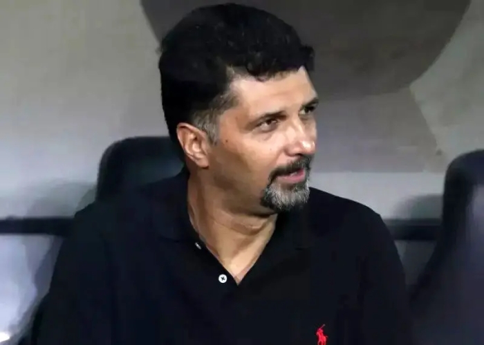 حسینی در نشست خبری امروز: شکست امروز تجربه تلخی برای تیم بود