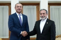 دیدار دیپلمات نظامی ارمنستانی با عراقچی