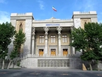 تاکید تهران بر حاکمیت بر جزایر سه‌گانه، حقوق میدان آرش و صلح آمیز بودن برنامه هسته‌ای