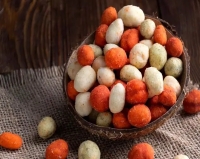 عصرونه امروز: طرز تهیه بادام زمینی پفکی؛ یک میان‌وعده سالم و خوشمزه برای خانه و مهمانی‌ها