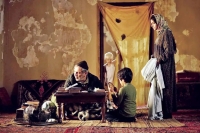 اکران خصوصی فیلم «آدم فروش» در پردیس کورش + خلاصه فیلم و بازیگران