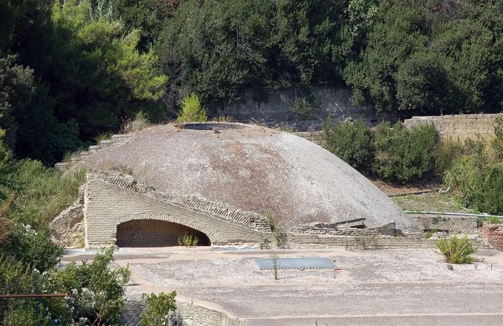 Baia-Complesso_Termal_Romano_2010-by-RaBoe-018-1024x664