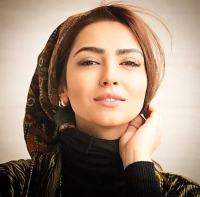 قاب زیبای مونا کرمی با نوزادش با نوشته ای عجیب!