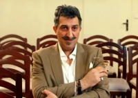 عکس دیده نشده یوسف صیادی در حال اعزام به جبهه