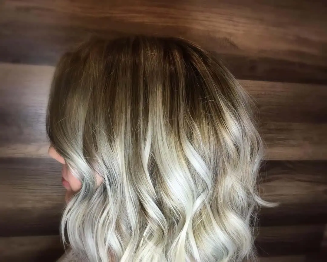 layered-hairstyle-with-soft-waves-9
