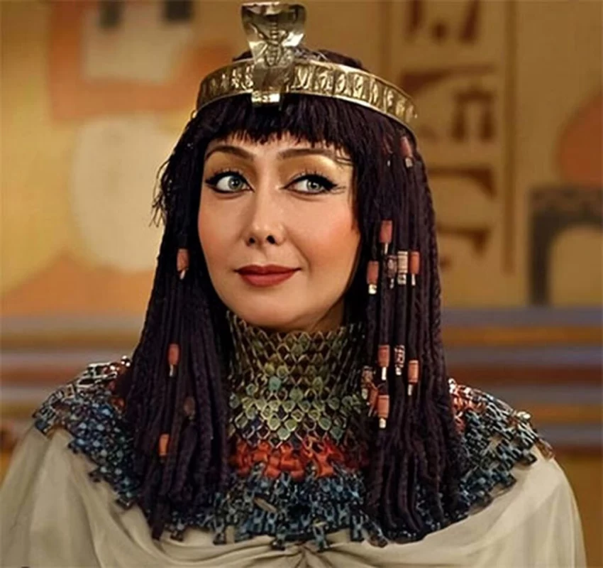نگاهی به زندگی هنری و خانوادگی کتایون ریاحی