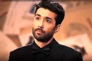 سلفی بامزه حسین مهری با پسرش در ماشین