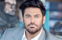 رضا گلزار با کت و شلوار شیکش نگاه‌ها جلب کرد