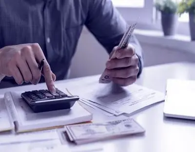 از بدهی تا سرمایه‌گذاری؛ نقشه راه استقلال مالی قبل از 30 سالگی