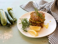 شام امشب با من: لذتی سالم و آسان؛ طرز تهیه کوکو کدو سبز، غذایی رژیمی و سریع!