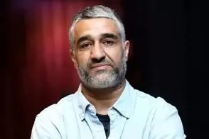 سلفی جنجالی پژمان جمشیدی با یک پرسپولیسی بعد از آزادی