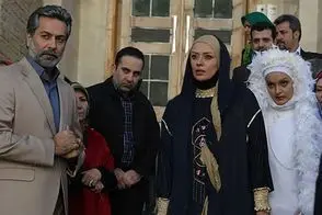 قاب بامزه بیتای سریال آوای باران از دوقلوهایش