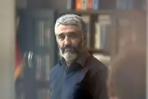 نخستین تصویر از پژمان جمشیدی بعد از آزادی از زندان با قرار وثیقه/ویدیو