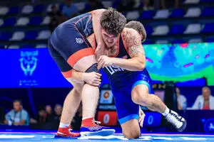 کسب 2 مدال طلا، یک نقره و یک برنز در چهار وزن نخست توسط آزادکاران