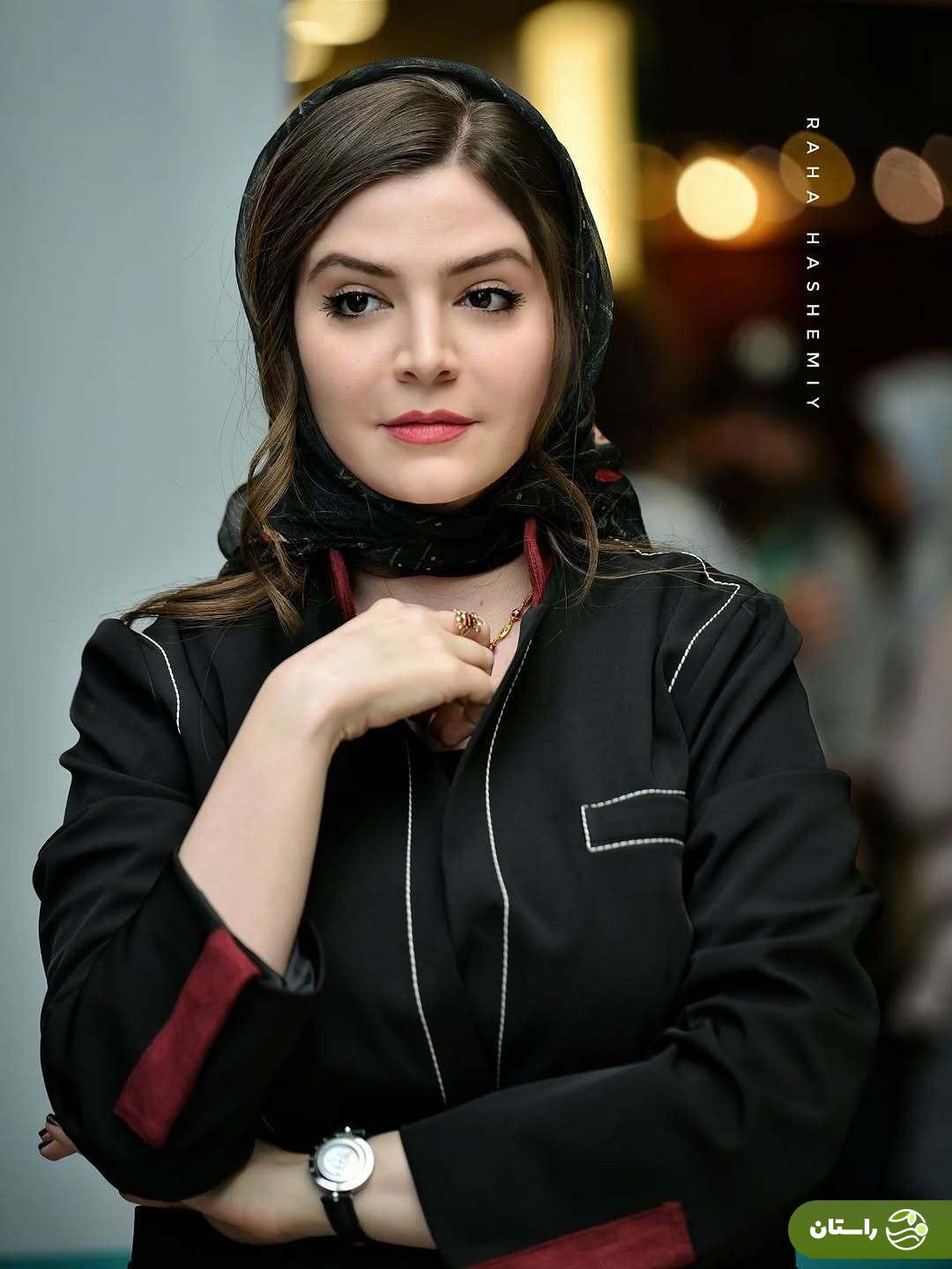 (تصاویر) استایل  آوا دارویت با «کت و شلوار مشکی»