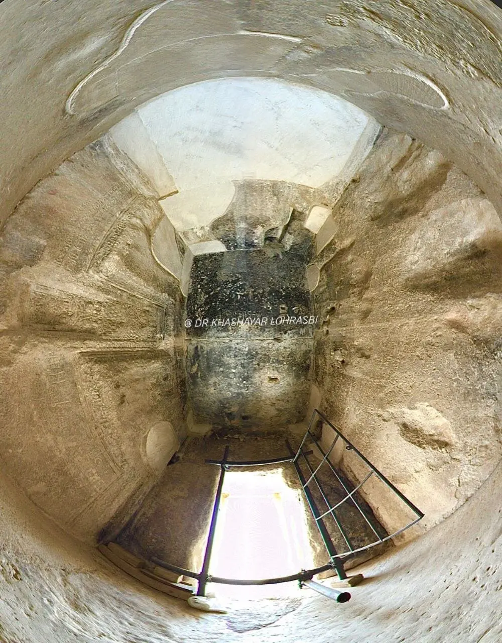 آرامگاه کوروش