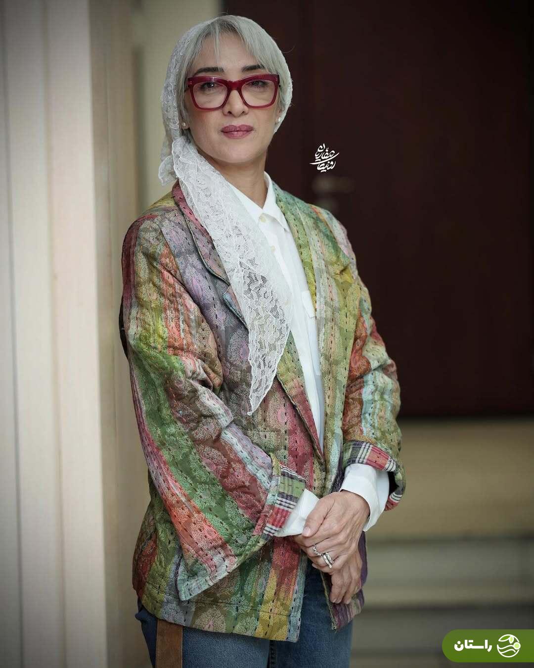 (تصاویر) استایل پانته‌آ پناهی‌ها با عینک قرمز و کتی رنگی در اکران مردمی فیلم سینمایی غریزه