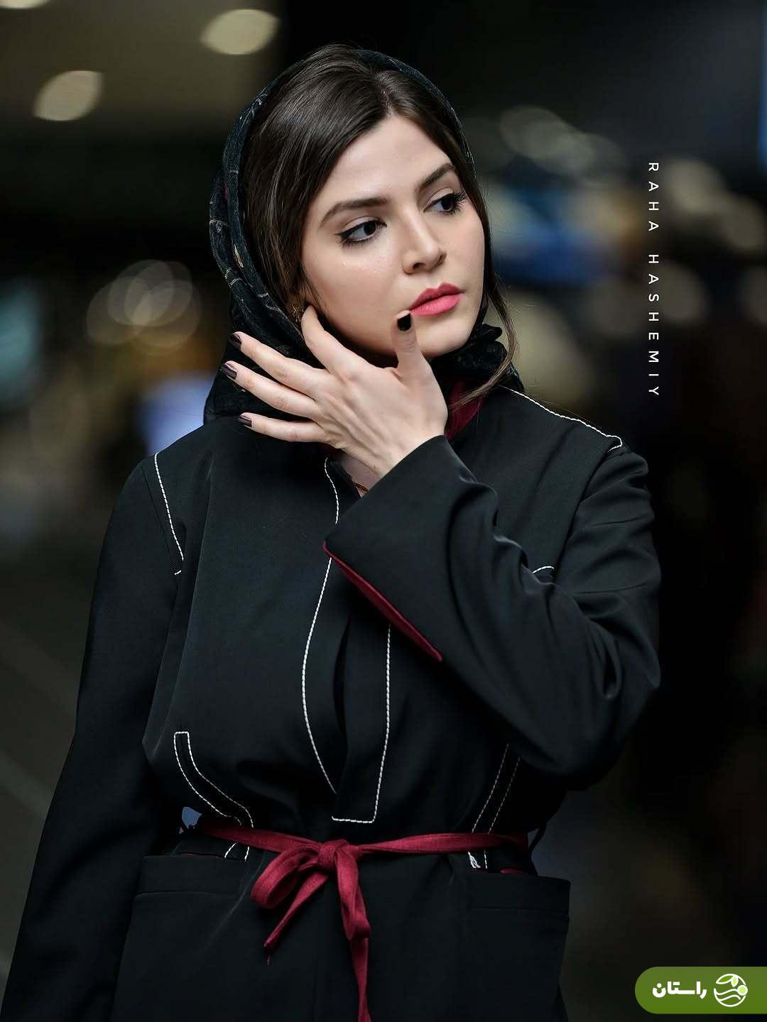 (تصاویر) استایل  آوا دارویت با «کت و شلوار مشکی»