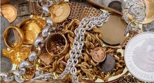 قیمت طلا و سکه امروز 8 آبان 1404 | سکه امامی رکورد زد؛ طلا ریخت!