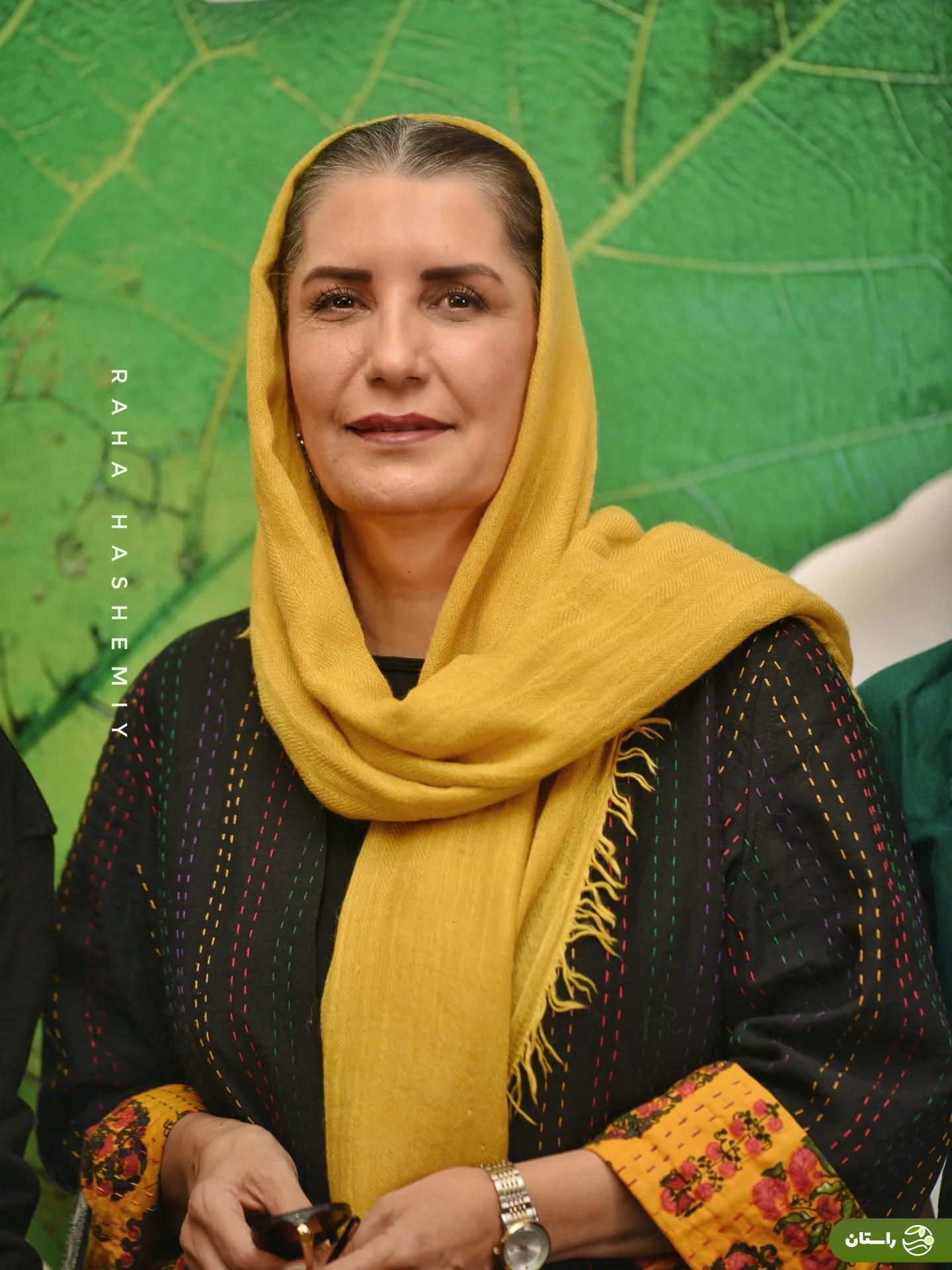 (عکس) تیپ سنتی «فریبا کوثری» با مانتوی سوزن‌دوزی در جشنواره فیلم کوتاه!