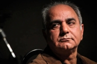 پرویز پرستویی: پرکارترین بازیگر بیکارم!