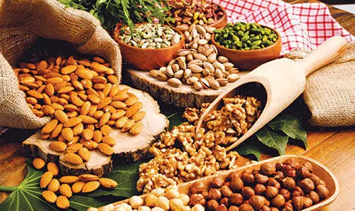 آجیل پاییزی با طعم گرانی؛ جهش قیمت خشکبار در 12 آبان 1404