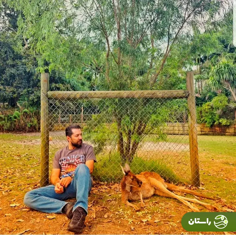 (عکس) نگاه خیره بهرام رادان و یک کانگورو به افق