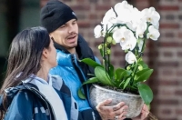 حلقه‌های طلایی در انگشت رومئو و کیم؛ آیا ازدواج در راه است؟+ تصاویر