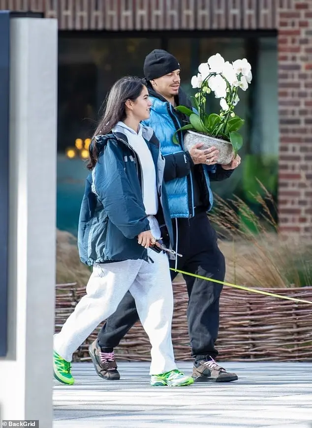 photo_2025-11-03_23-29-34