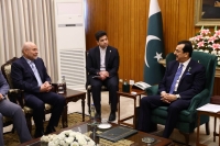 حمایت گیلانی از همکاری‌های قوی اقتصادی و پارلمانی ایران و پاکستان