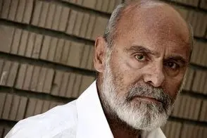 تیپ و استایل جالب جمشید هاشم‌پور در سن 81سالگی