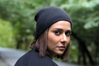 پریناز ایزدیار و شروین حاجی‌پور در پشت صحنه فیلم سینمایی «بن‌سای»+عکس