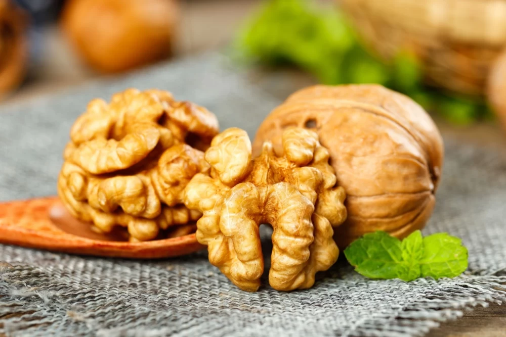 فواید گردو برای تیرویید