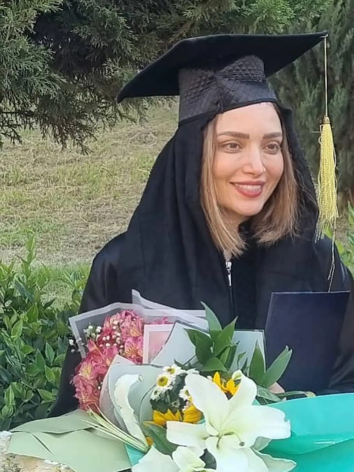 (عکس) فارغ التحصیلی «بهنوش طباطبایی» با مدرک «دکترای روانشناسی» در دانشگاه آزاد بابل