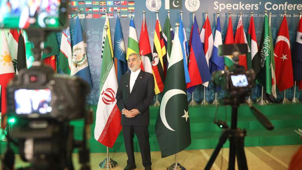 گزارش گروه مجلس خبرگزاری فارس از دو سفر رییس و نایبرییس مجلس به پاکستان