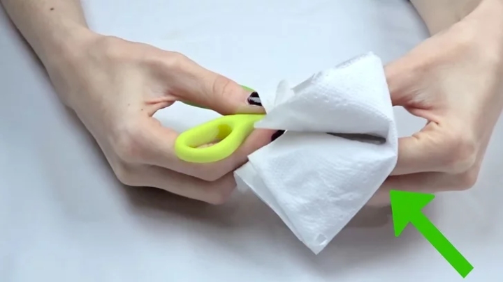 قیچی را تمیز کنید؛ چطور قیچی را تیز کنیم؟