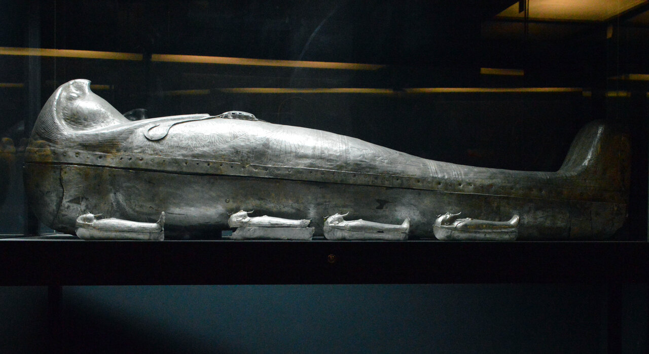 گنجینه تانیس؛ سه فرعون ناشناخته مدفون در طلا و نقره! | عکس