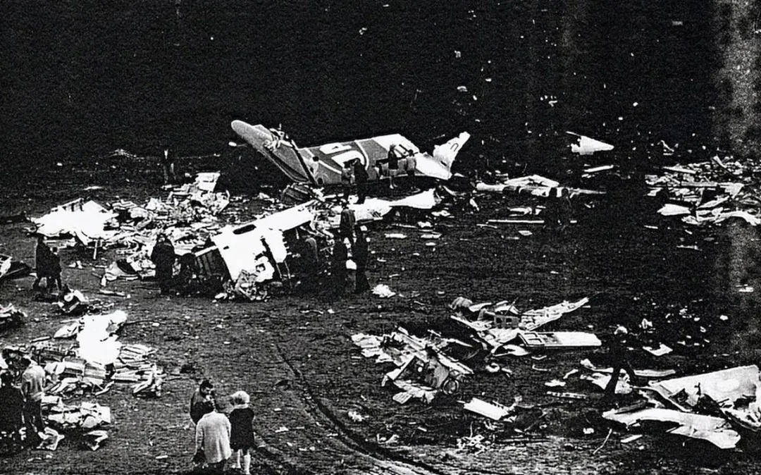 پرواز شماره 367 در مسیر خود دو توقف برنامه‌ریزی‌شده داشت که یکی از آن‌ها کپنهاگ دانمارک بود؛ جایی‌که وسنا و سایر اعضای تیم کابین به پرواز پیوستند. آن‌ها هرگز به توقف دوم در زاگرب کرواسی نرسیدند.