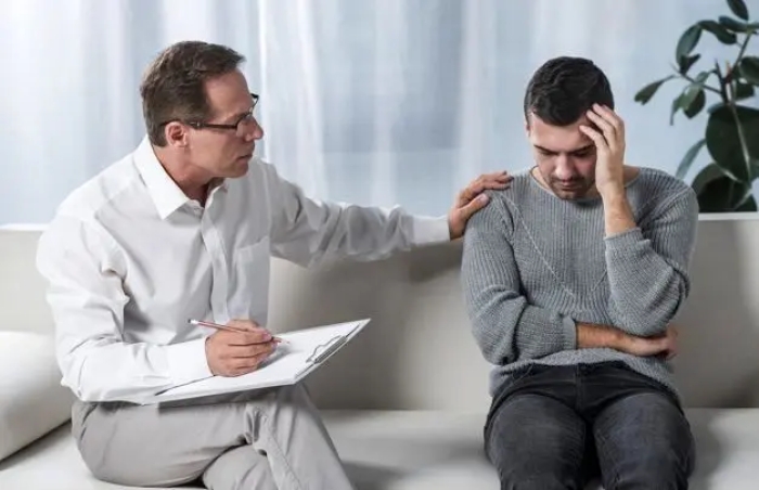 چرا روان‌درمانی می‌تواند زندگی شما را متحول کند؟