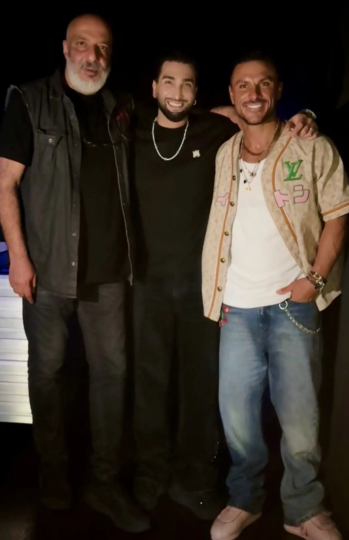 photo_2025-12-06_23-33-52